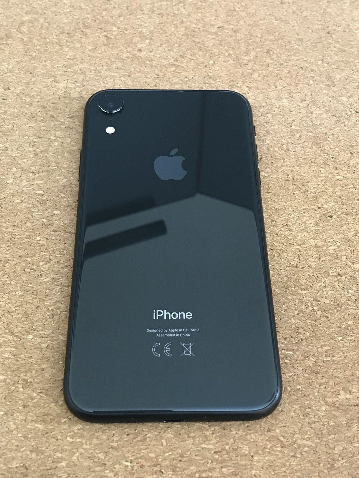 iPhone XR 64GB Preto