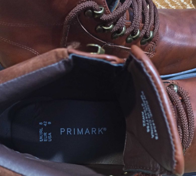 Нові чоловічі коричневі черевики Primark 42 розміру устілка 26,5 см