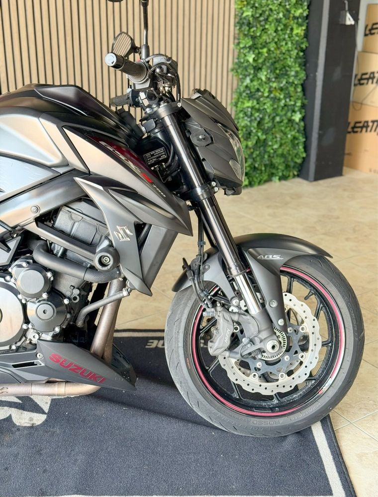 Suzuki GSX-S 750