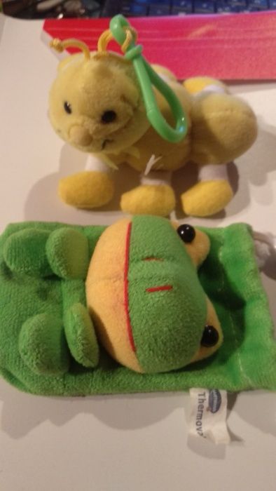 желтая гусеница мягкая подвеска лягушка игрушка кармашек