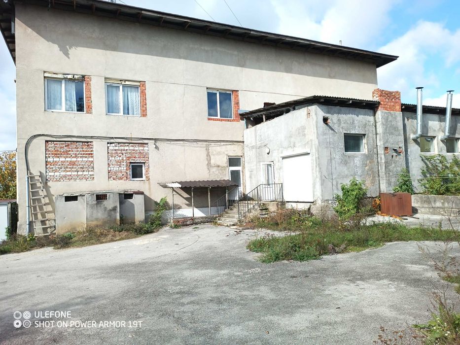 Виробничі приміщення, готель, ресторан, склад