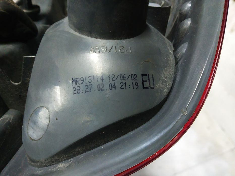 Стоп задній Space Star Спейс Стар mr913174 mr913173