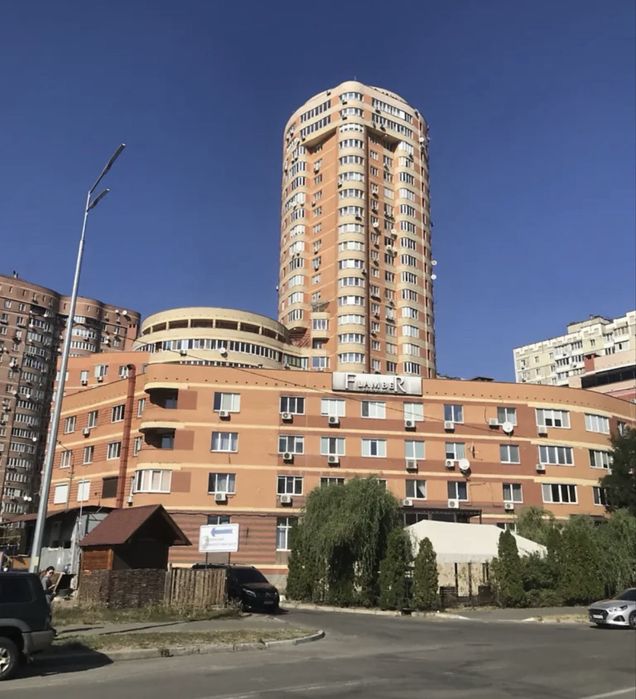 Срибнокільська, 12, місце в підземному паркінгу, Позняки