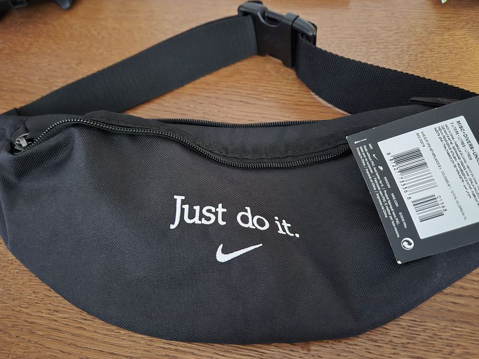 NOWA saszetka NIKE
