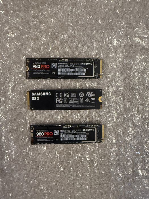 Samsung 1TB M.2 PCIe Gen4 NVMe 980 PRO / 3 szt