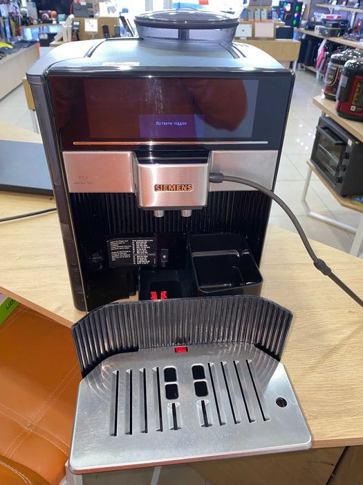Кофемашина Siemens EQ.6 plus s500--гарантия 3 месяца--
