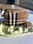 Burberry Camera nowa torebka