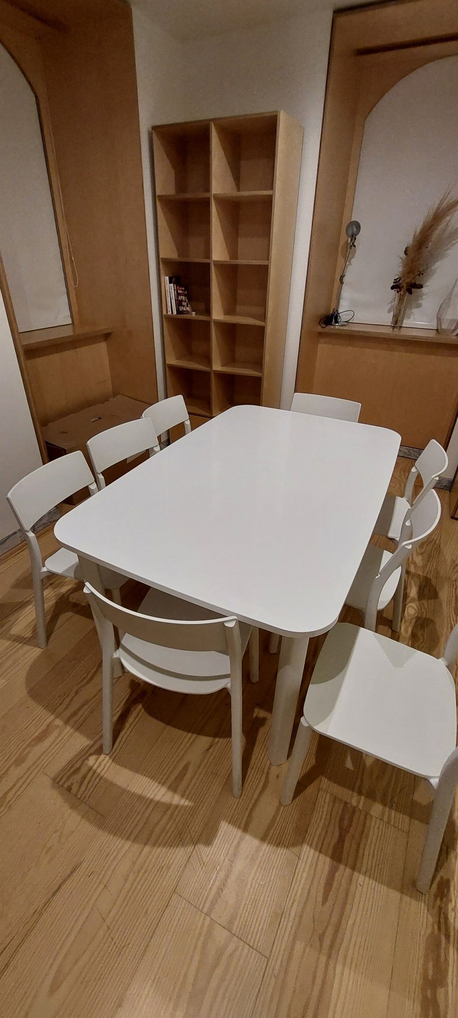 Conjunto mesa extensível e cadeiras Ikea