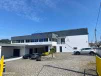 Excelente Armazém c/ 2 pisos , para atividades comerciais/ exposições