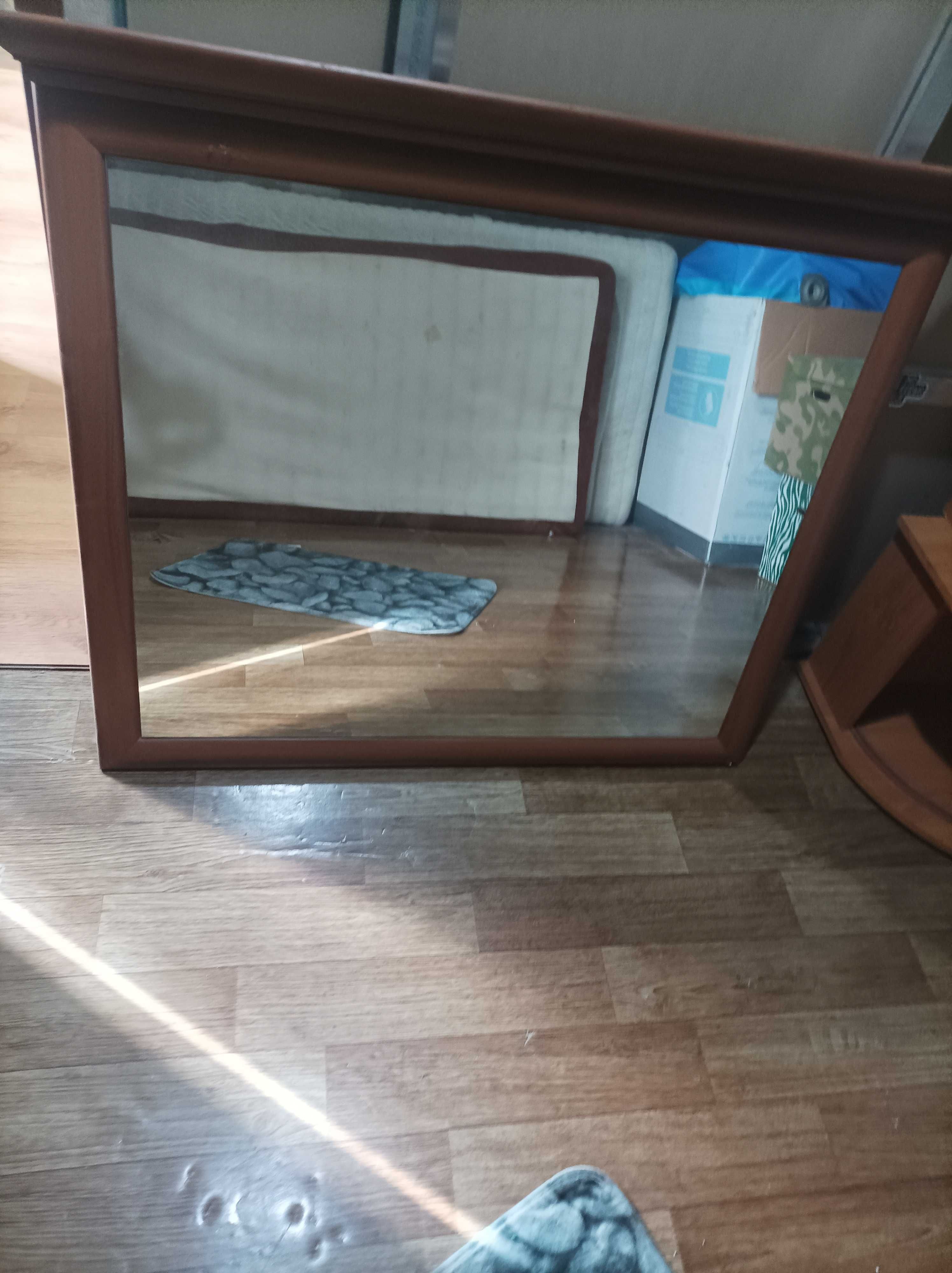 Lustro pozostałe po komplecie z mebli