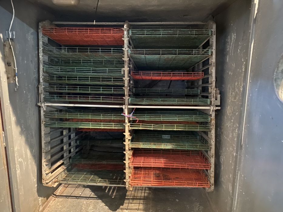 Инкубатор промышленный