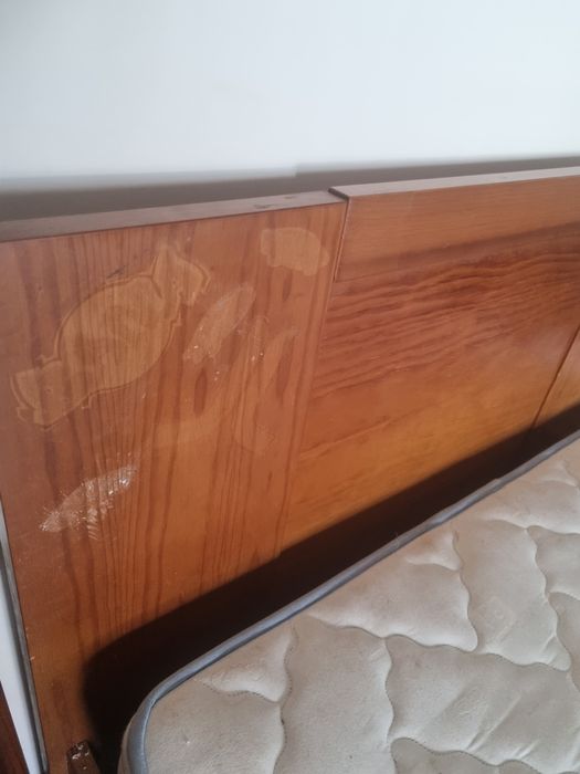 Cama solteiro (corpo e meio) com colchão incluido