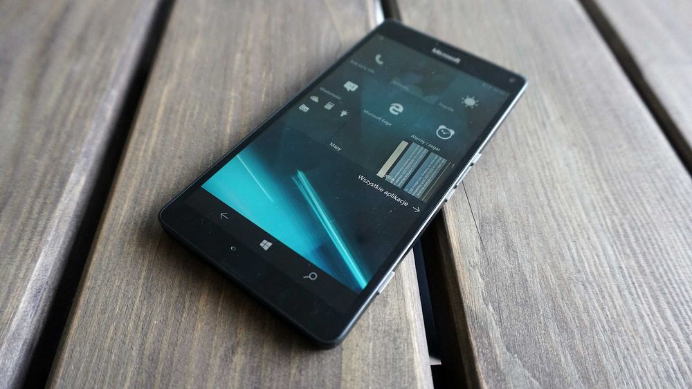 Microsoft Lumia 950 XL - Pełny komplet - jak NOWA - 100% oryginalna