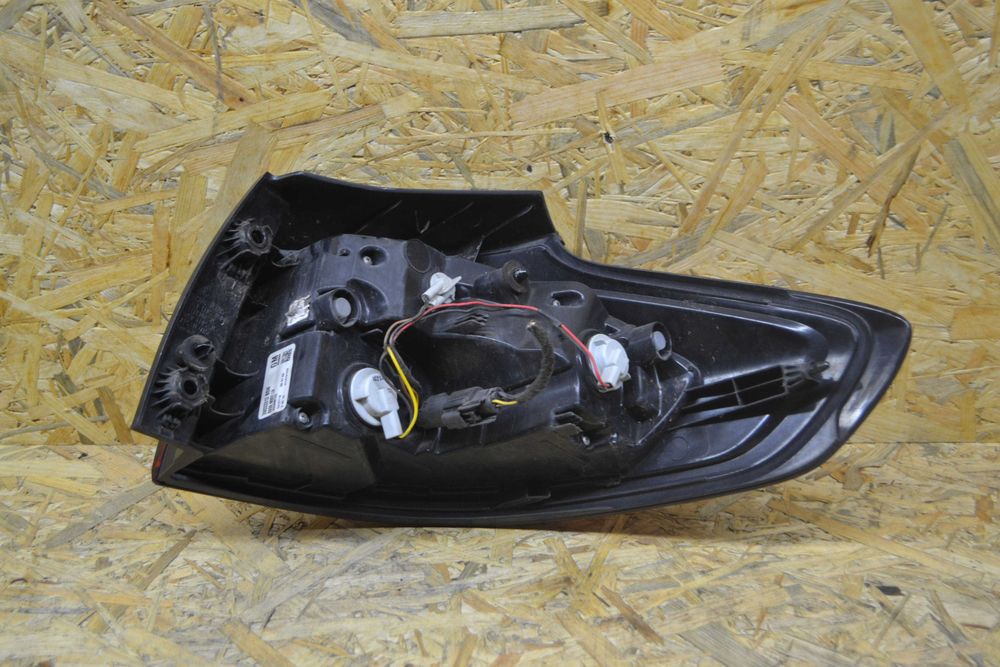 Lampa tylna lewa Opel Zafira C Oryginał