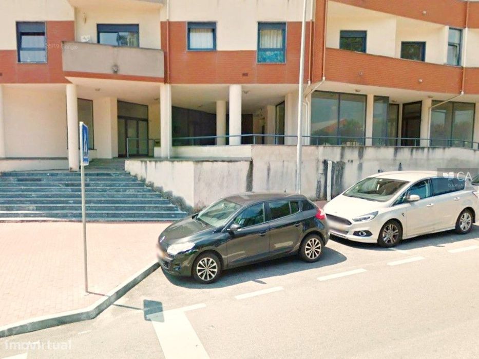 Loja para venda com 84,4m² no centro da cidade de Oliveira do Hospital