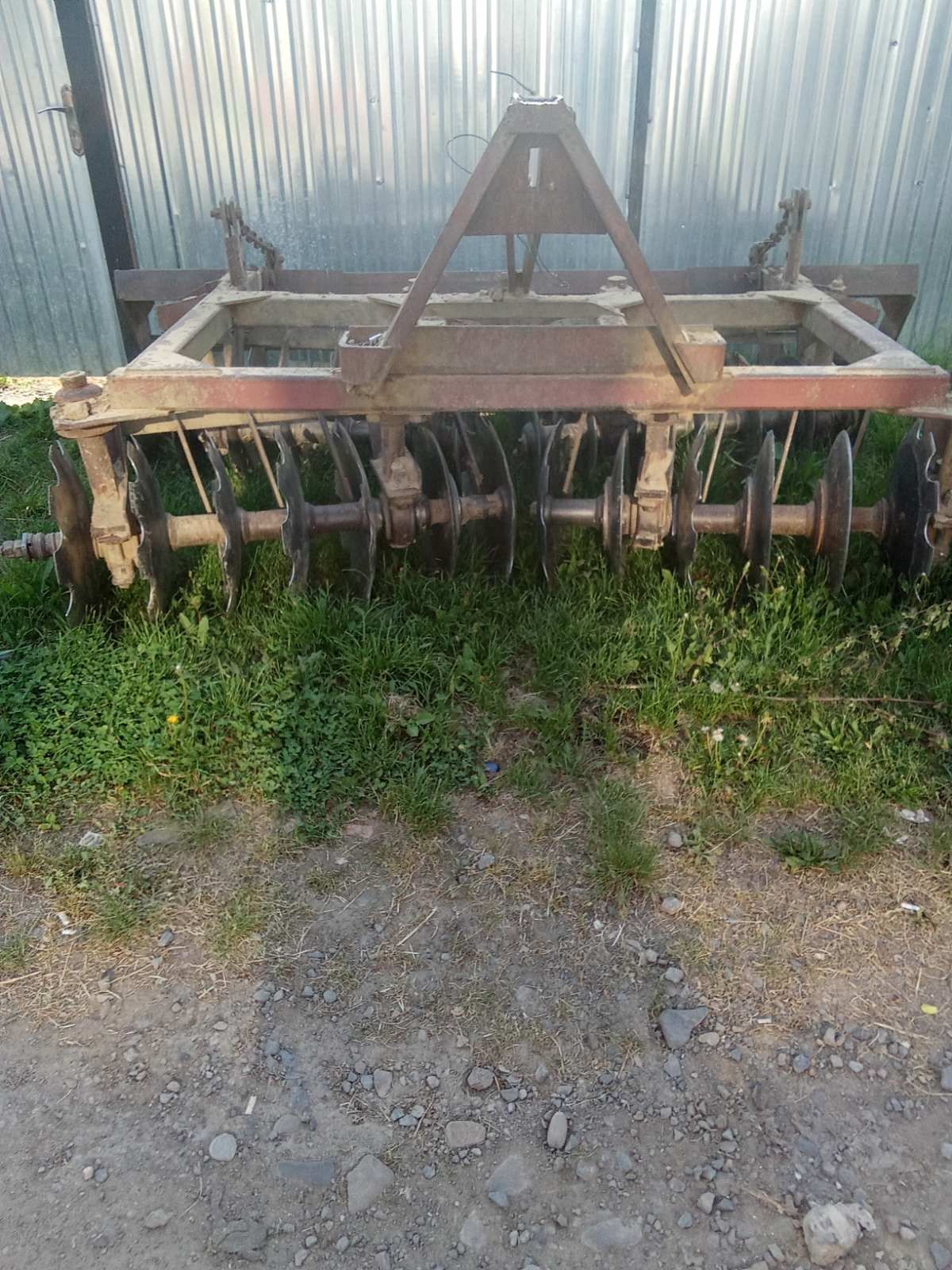 Продам дискову борону