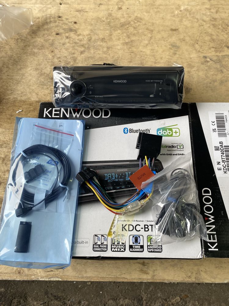 Kenwood KDC-BT740DAB radio Bluetooth CD MP3 DAB+