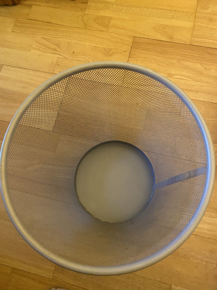 Caixote Lixo Ikea para escritório