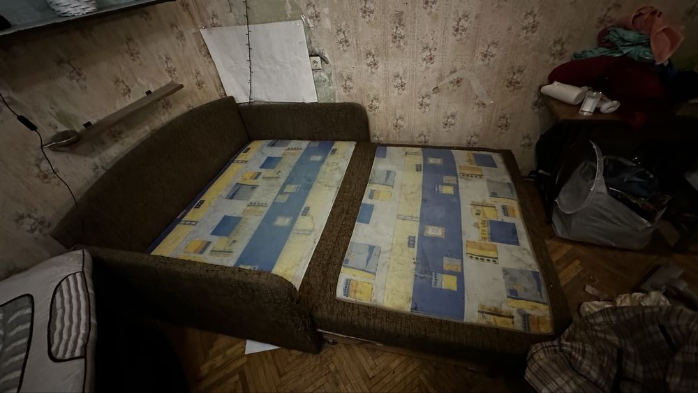 Диван двухспальный