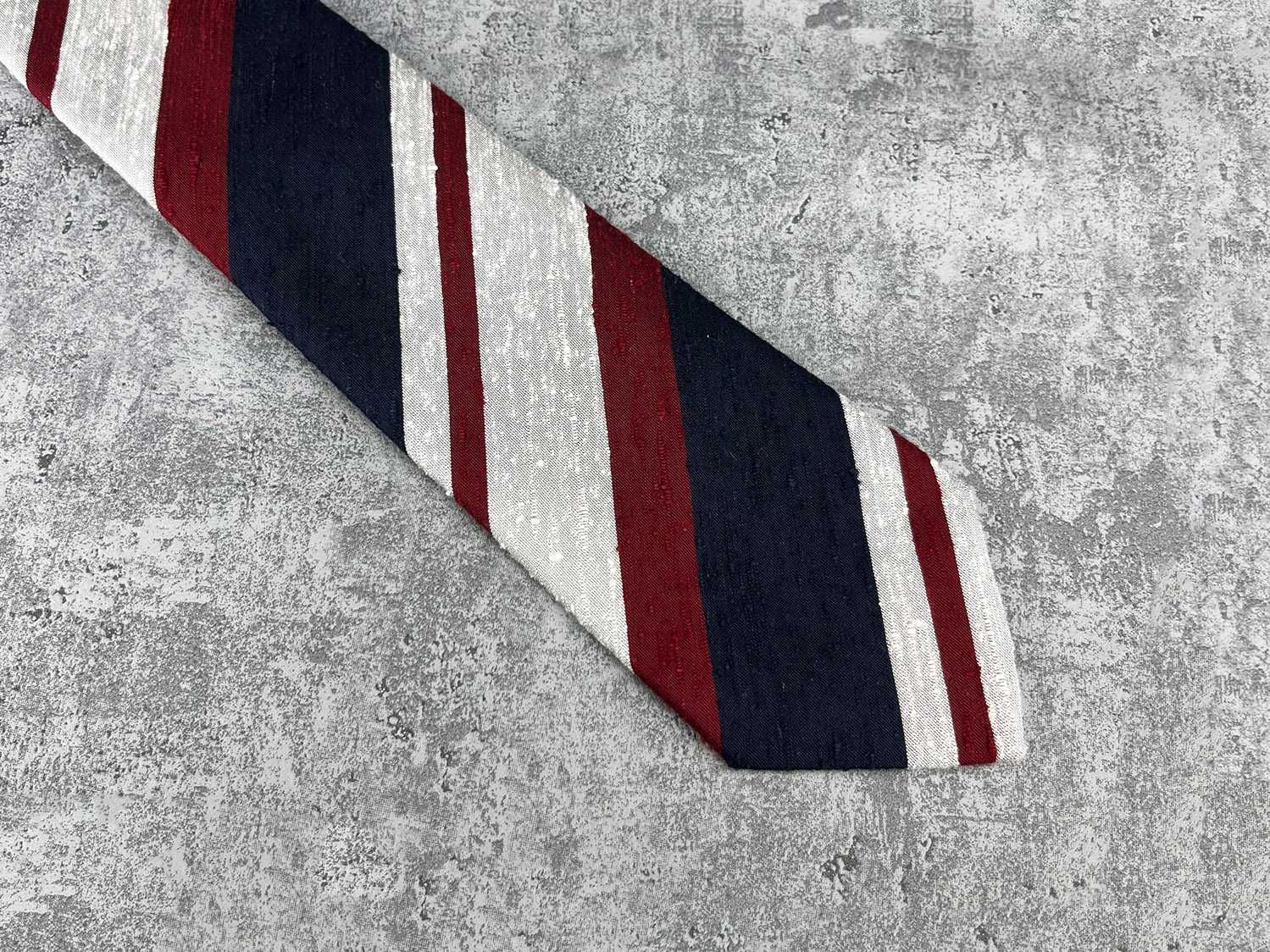 NOWY krawat szantung SuitSupply regimental biał bordo granat jedwabny