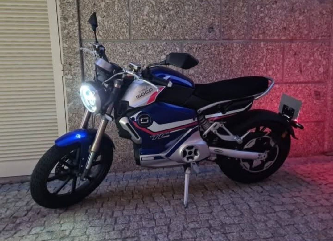 Moto Super Soco TC Pro 100% elétrica