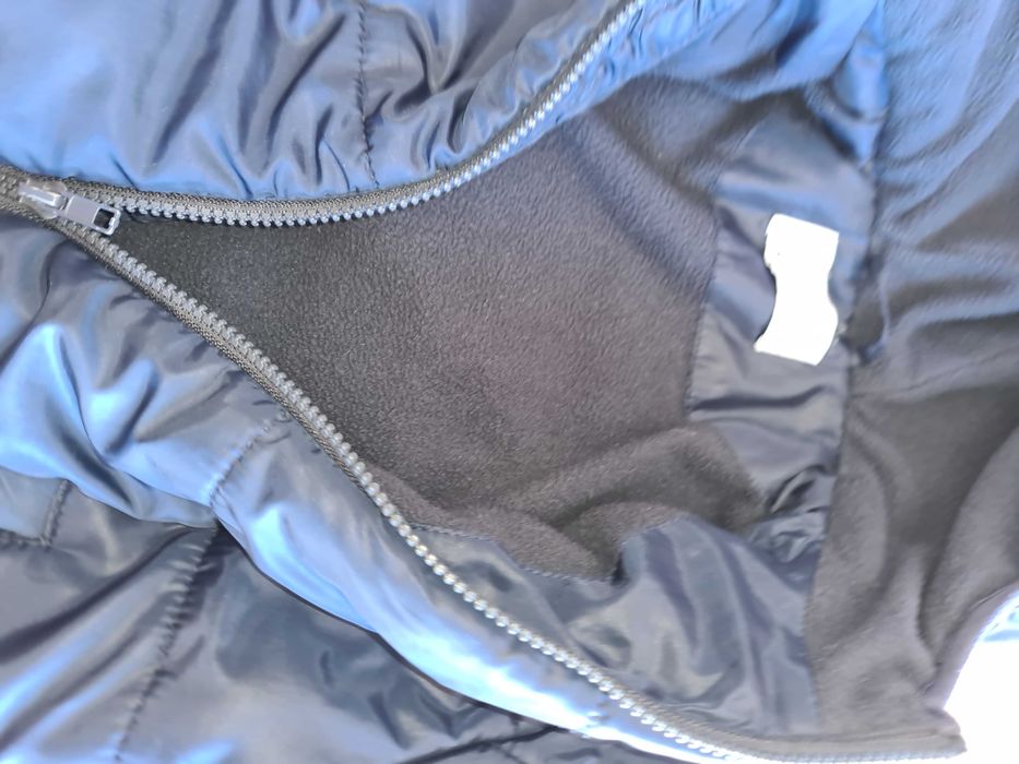 Kispo menino inverno