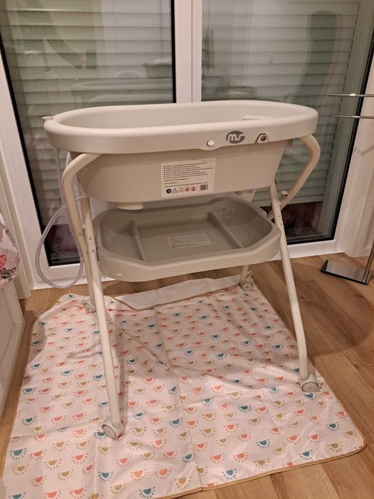 Banheira com trocador