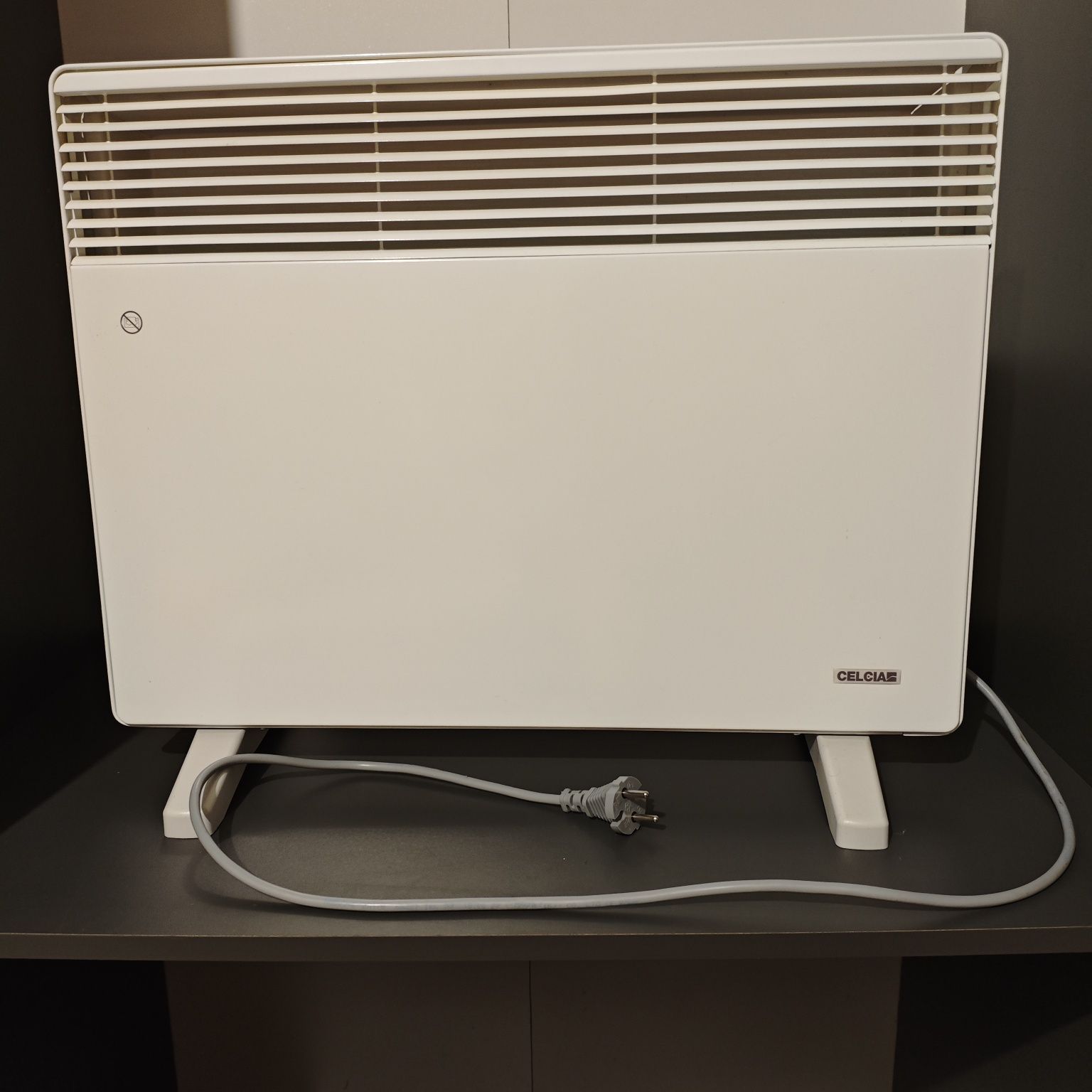 Grzejnik konwektorowy  1500W