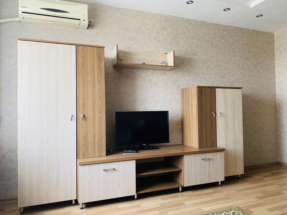 Квартира центр Оперный театр,  госпиталь, кардиоцентр,центр, посуточно