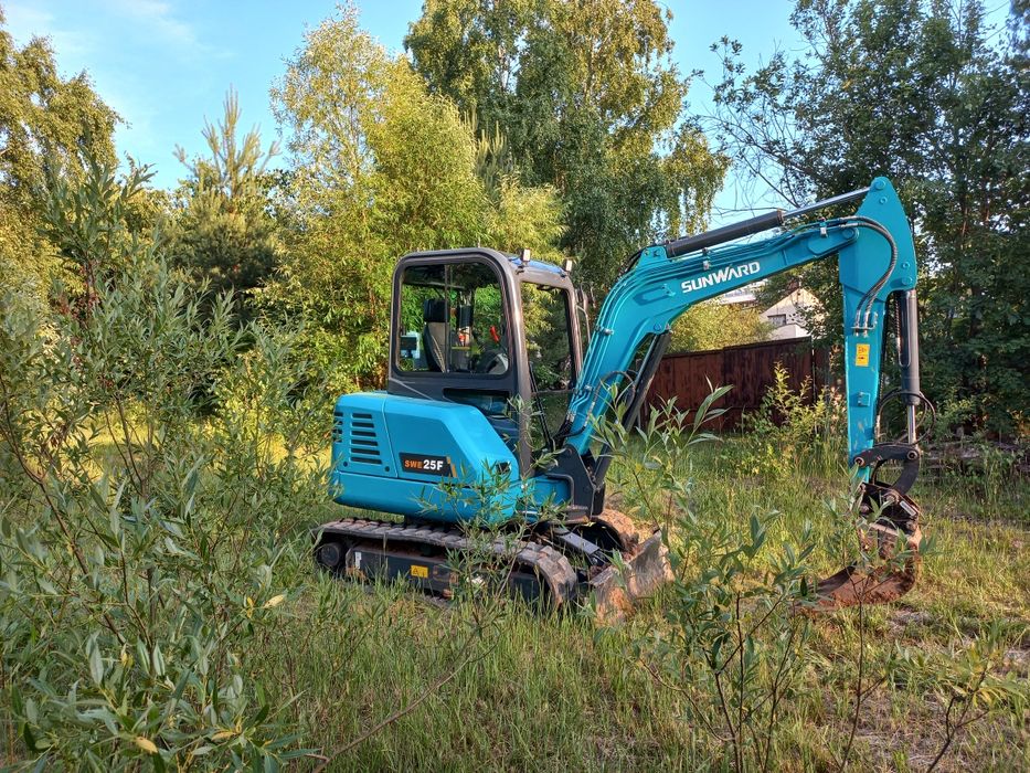 EKSPRESOWE usługi minikoparką 2,7T - wiertnica, młot, wywrotka do 3.5T