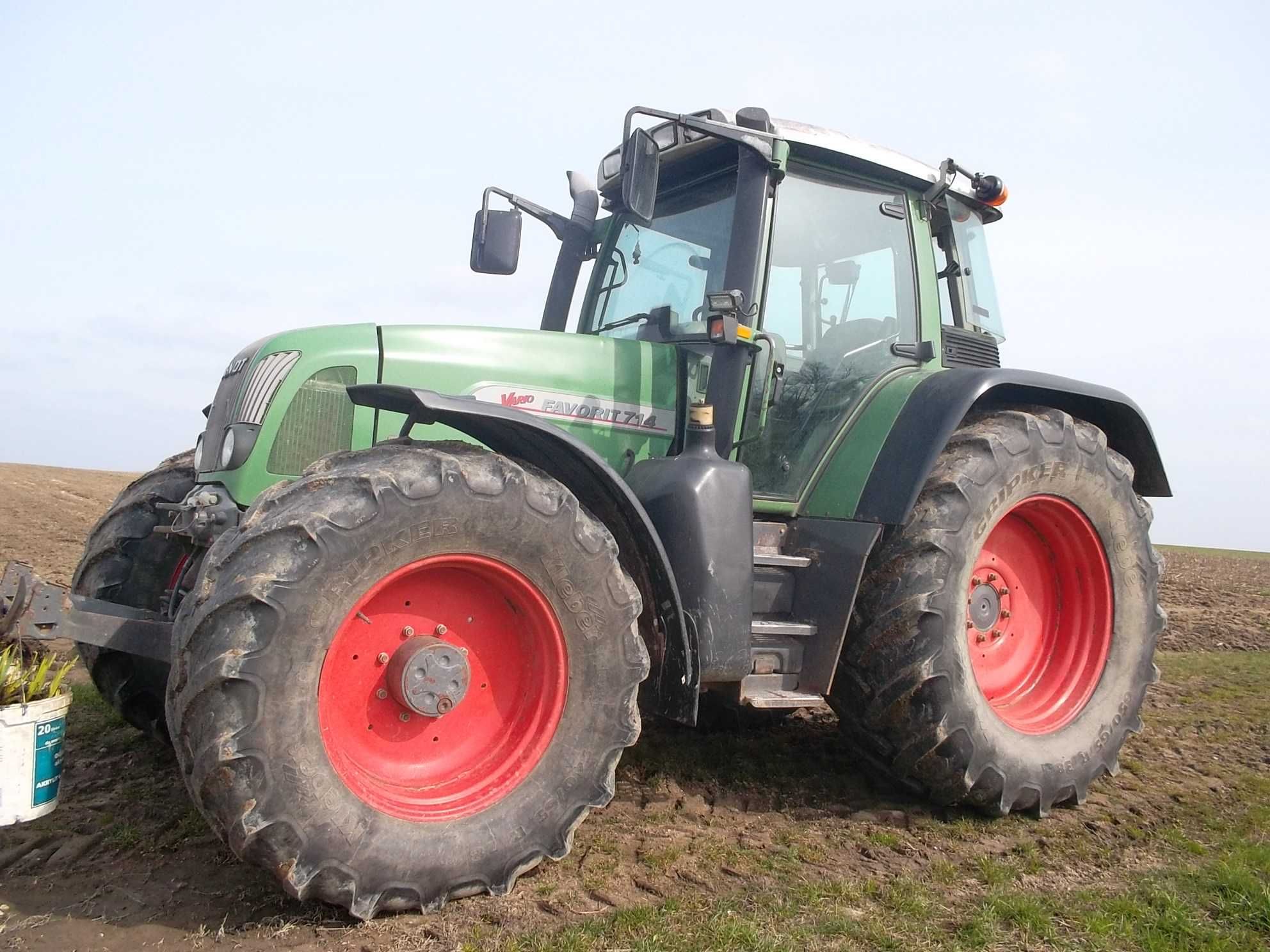 ciągnik fendt 714 vario