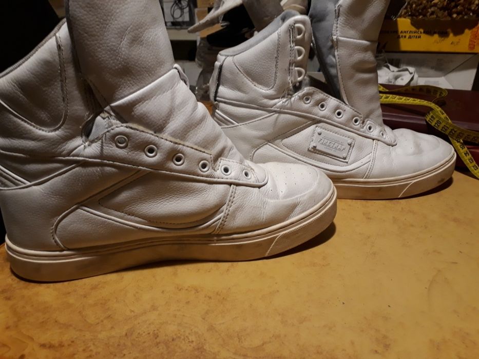 Кроссовки кожа высок ст.27.5см Индонезия