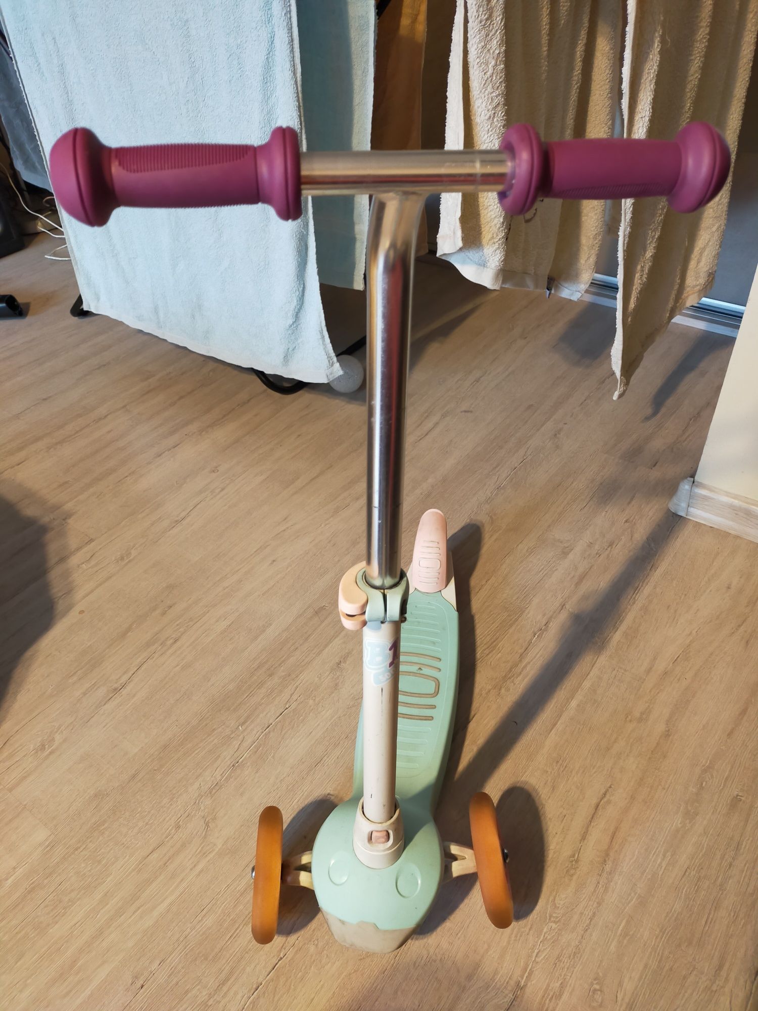 Hulajnoga trójkołowa oxelo decathlon