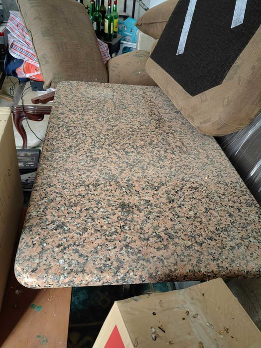Mesa em granito polido – super resistente e elegante