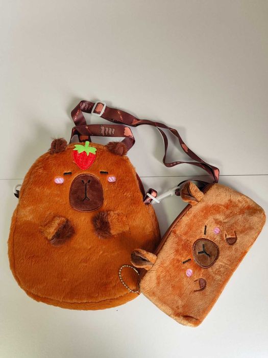 Сумка плюшева через плече з капібарою