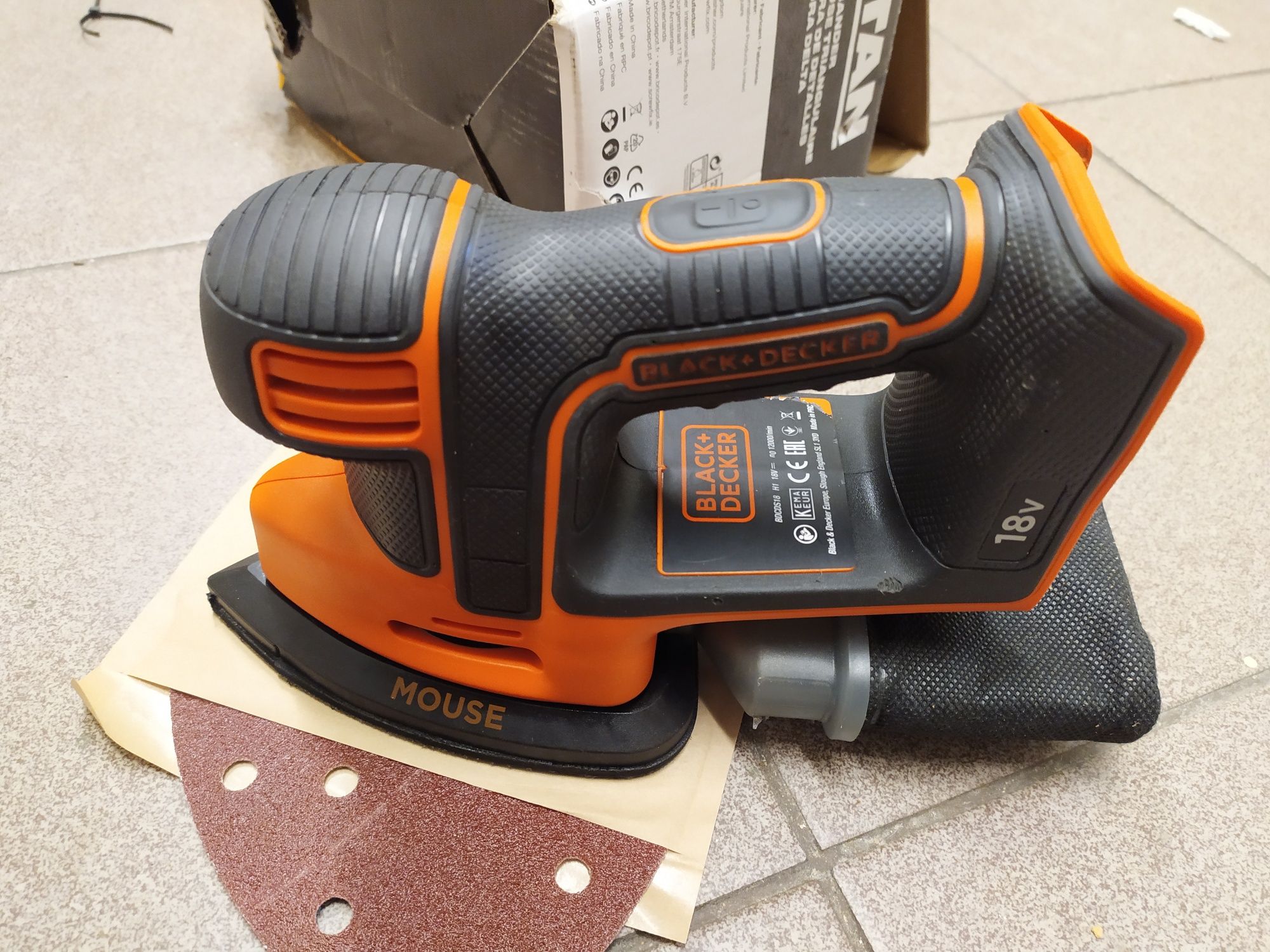 Szlifierka oscylacyjna 18V Black Decker BDCDS18 jak nowa