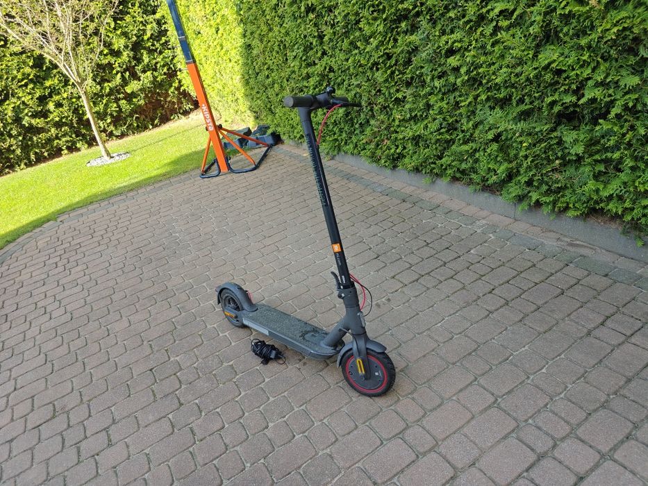 Hulajnoga elektryczna Xiaomi Mi Pro 2 600W 45km Czarna