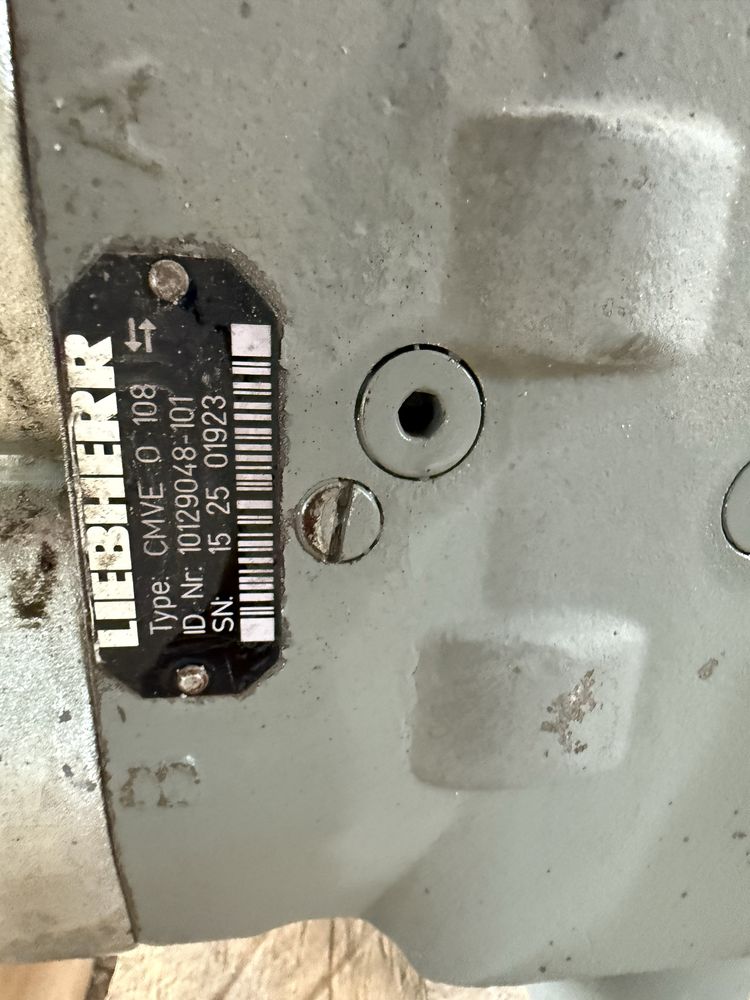Silnik jazdy hydromotor CMVE O 108 do koparki Liebherr R906, 916, 926