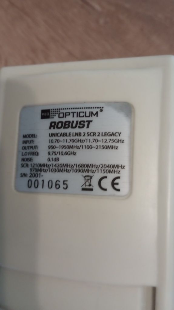 Konwerter Opticum Robust Unicable LNB 2 SCR 2 Legacy