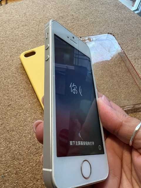 iPhone SE 2018 32Gb - Branco