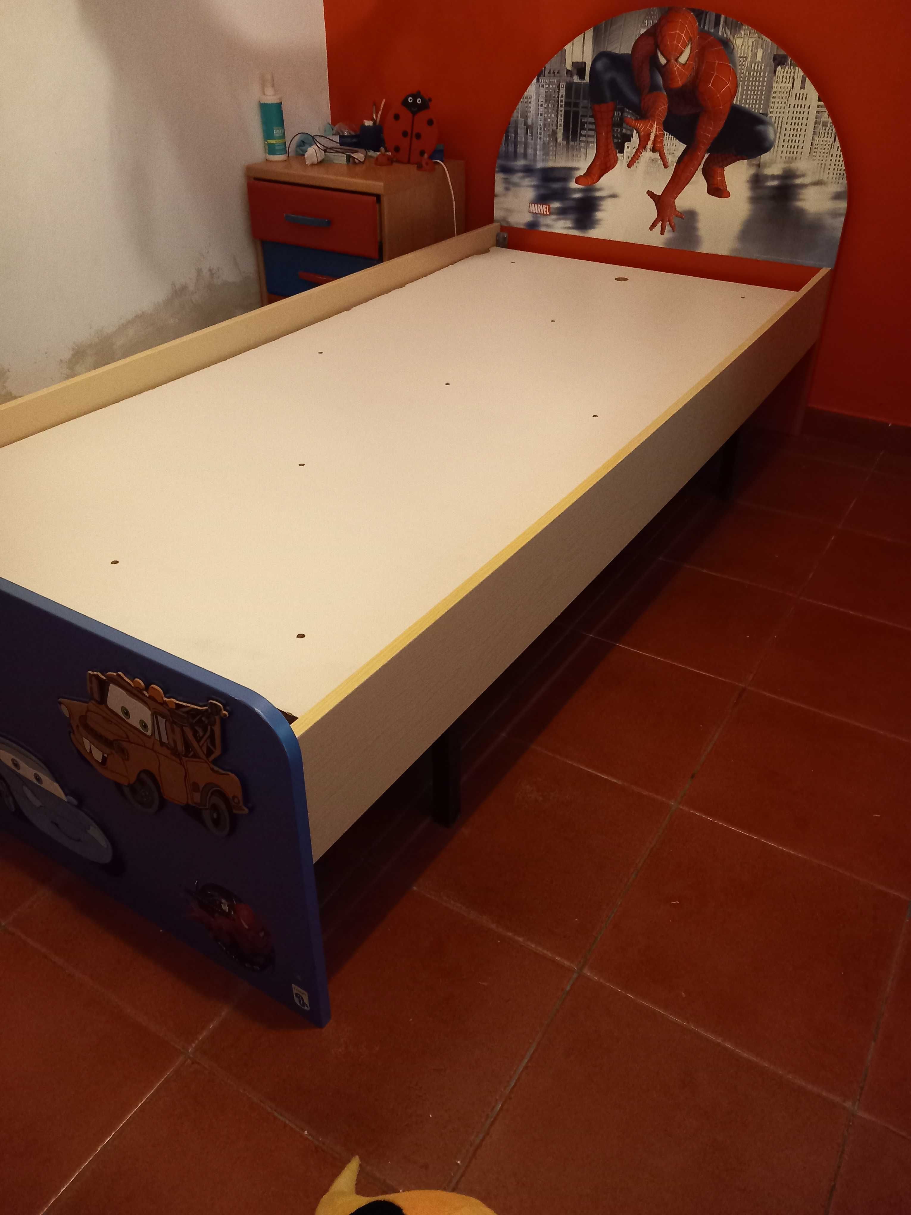 Cama de solteiro