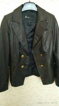 Кожаная женская куртка от GOOSECRAFT/Голландия/- S размер, новая