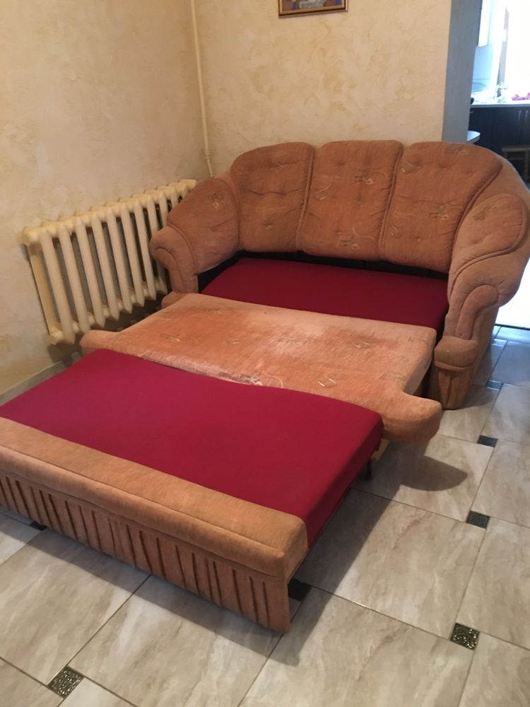 Диван,спальне місце