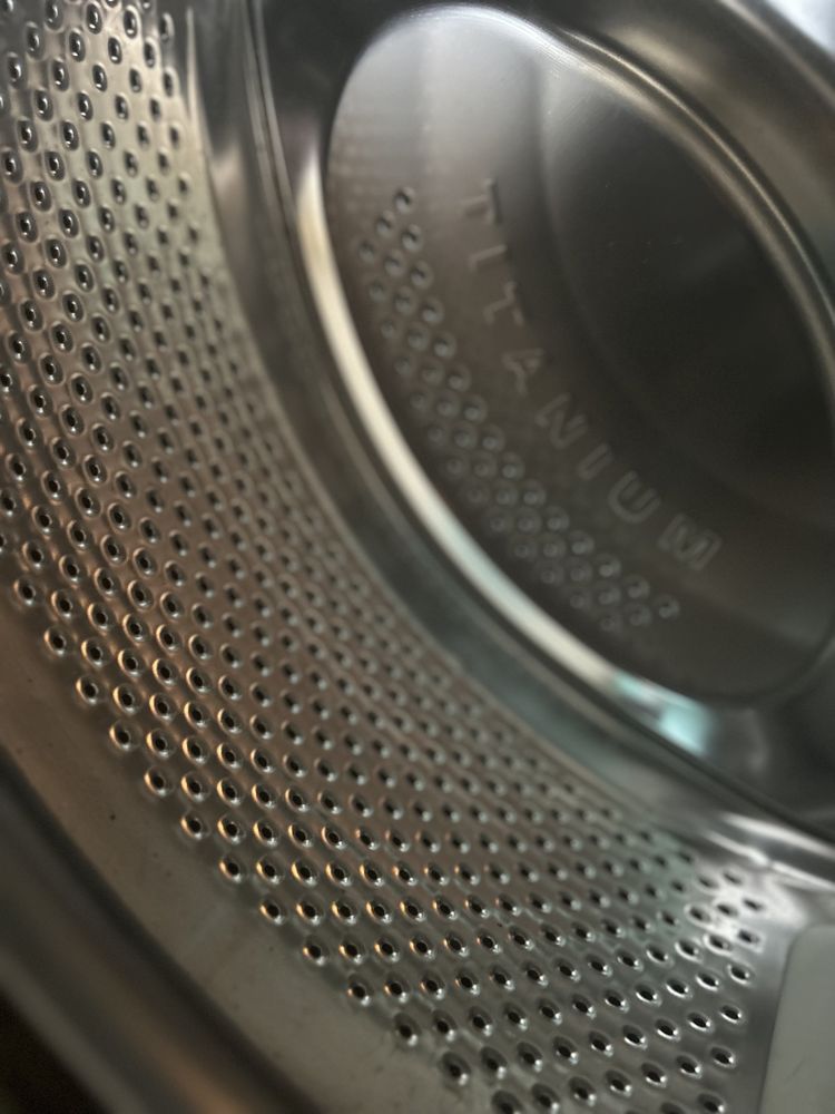 барабан під ремонт пральна машина  hotpoint ariston AQSFPRA109 EU бак