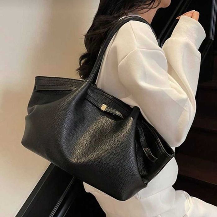 Стильна жіноча сумка гондола преміум якості екошкіра чорна велика тоут