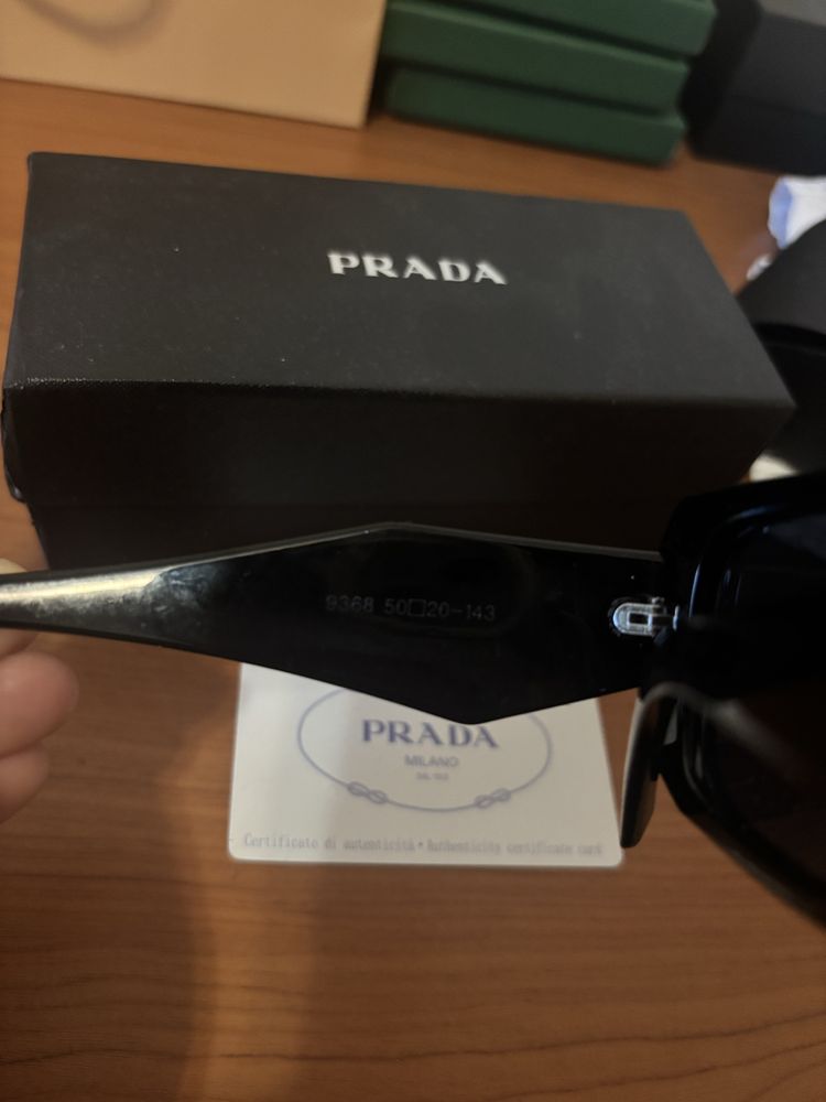 oculos prada preto