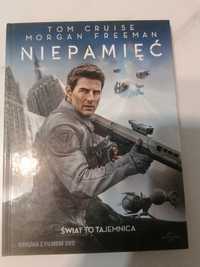 Film DVD Niepamięć z Tomem Cruise wraz z książką