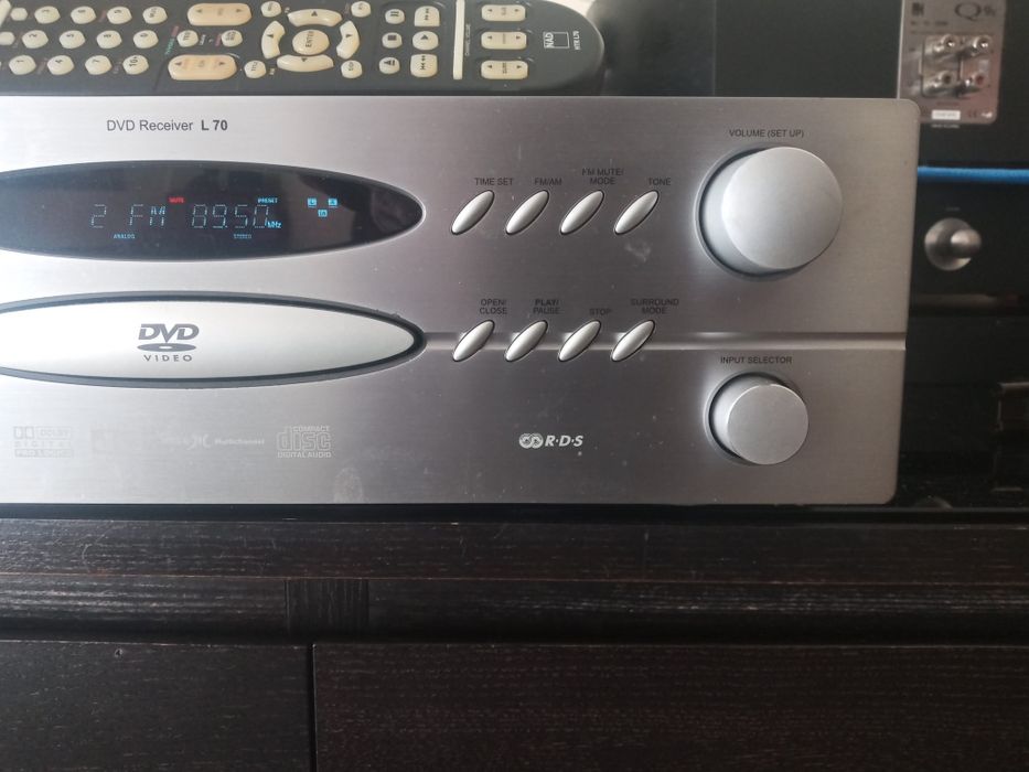 Amplificador/receiver 5.1 NAD L70