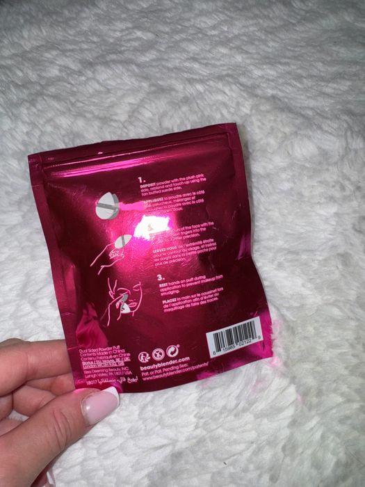 Beautyblender Power Pocket Puff Dual Sided Powder Puff