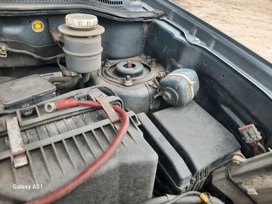 В продаже Mitsubishi autlender 2003 года.  На 4 газу .На полнейшем ход